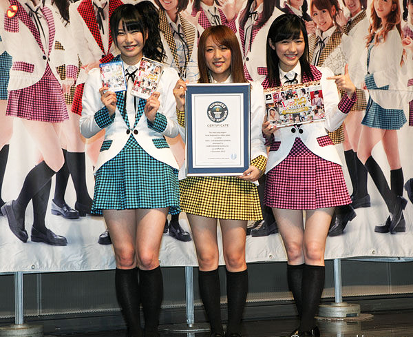 AKB recibe certificado Guinness por juego de citas y 2do. sencillo de Misaki Iwasa