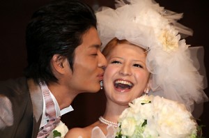 Yaguchi y Nakamura en su aniversario de bodas (2012)