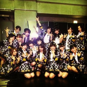 El equipo Senbatsu del sencillo de graduación de Oshima