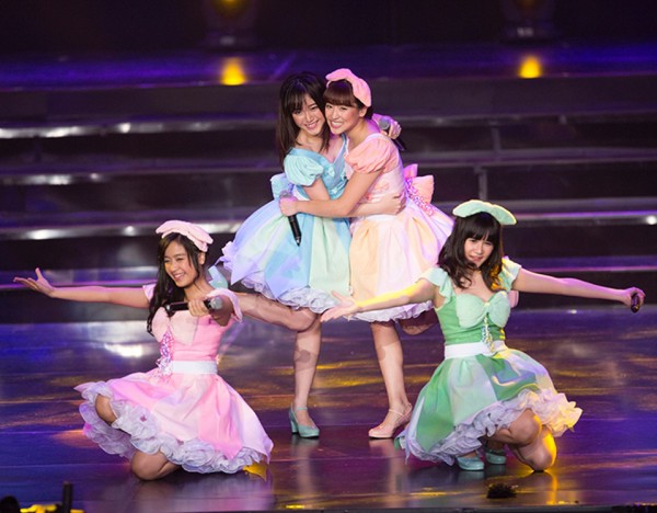 Haruka, Sinka, Angel y Grace, integrantes de la unit "Las 4 algodones de azúcar"