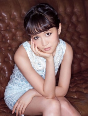 Misaki Iwasa festeja éxito de sencillo debut Enka y versión solista de Maeda