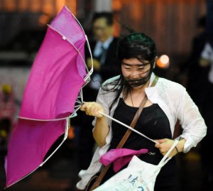 Poderoso Tifón afecta a Aichi y en Nagoya provoca la evacuación de 56,000 personas