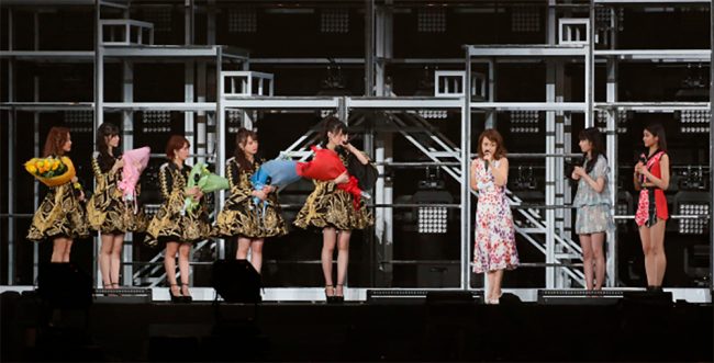 °C-ute y la lider vitalicia del H!P Yuko Nakazawa, Sayumi Michishige y Wada Ayaka